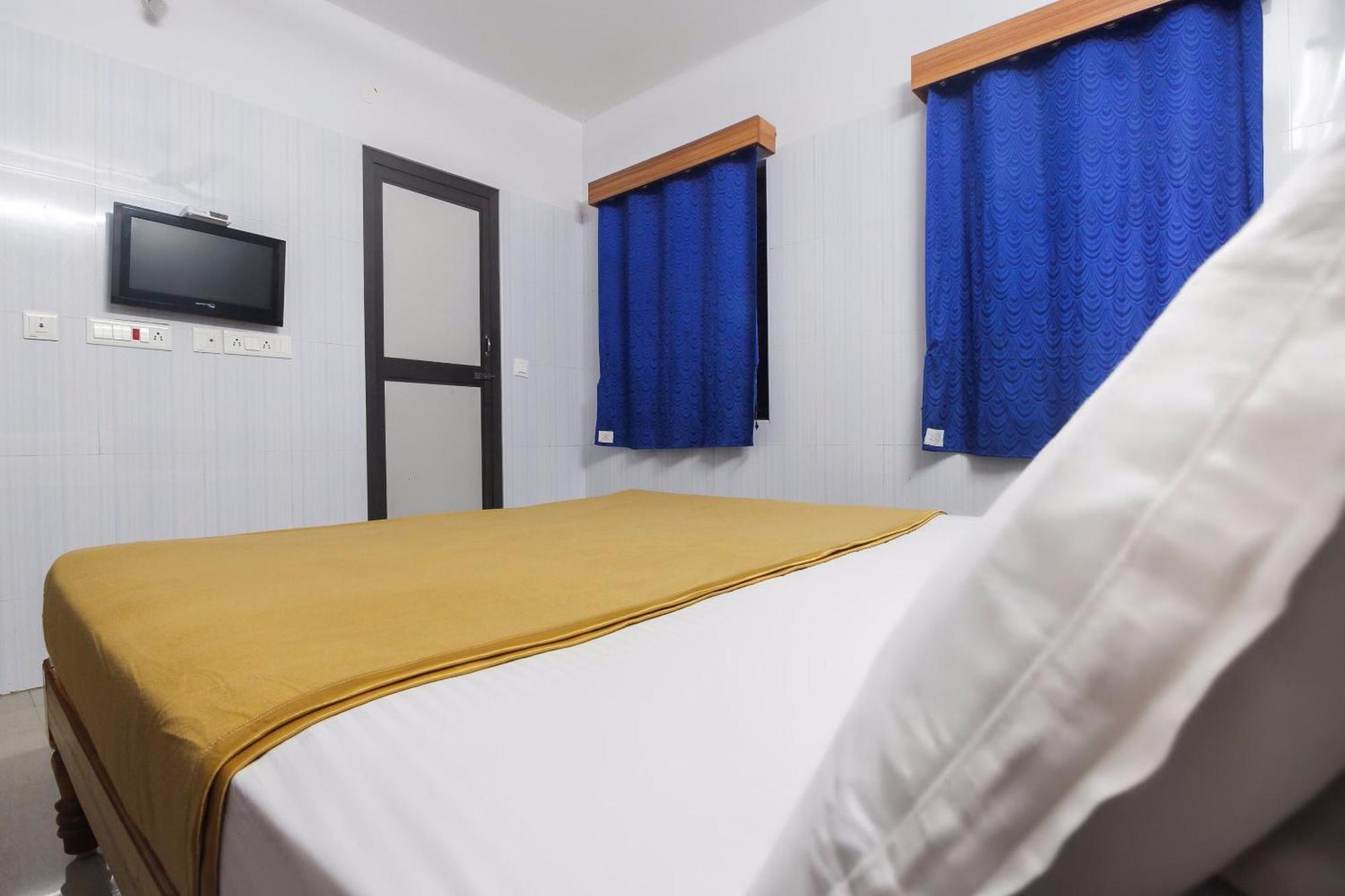 Hotel O Jks Deluxe Lodge Udaiyarpalaiyam Zewnętrze zdjęcie