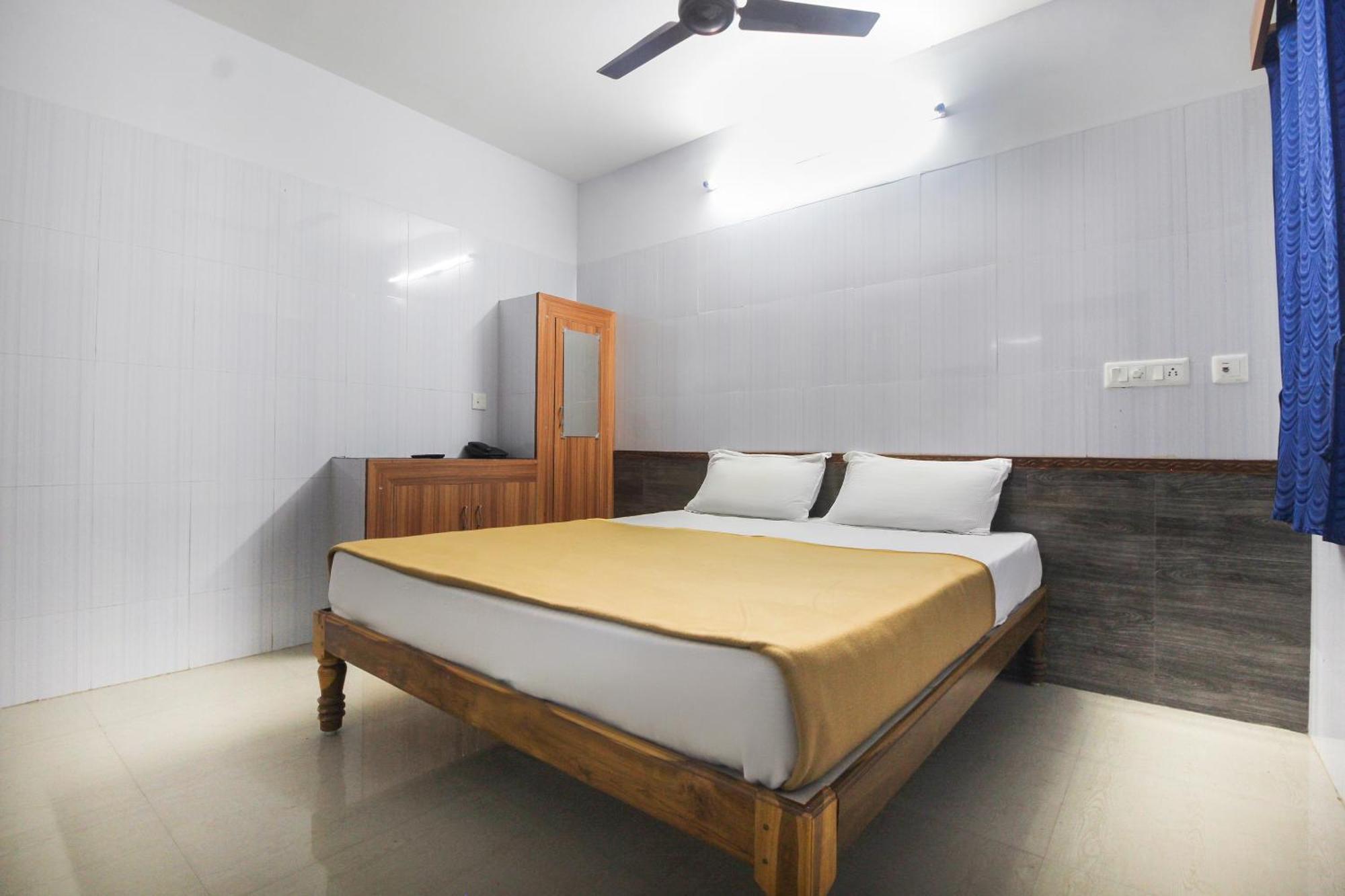 Hotel O Jks Deluxe Lodge Udaiyarpalaiyam Zewnętrze zdjęcie