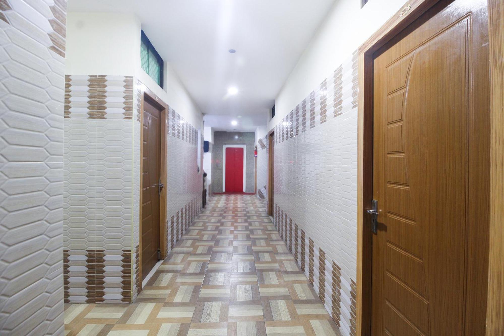 Hotel O Jks Deluxe Lodge Udaiyarpalaiyam Zewnętrze zdjęcie