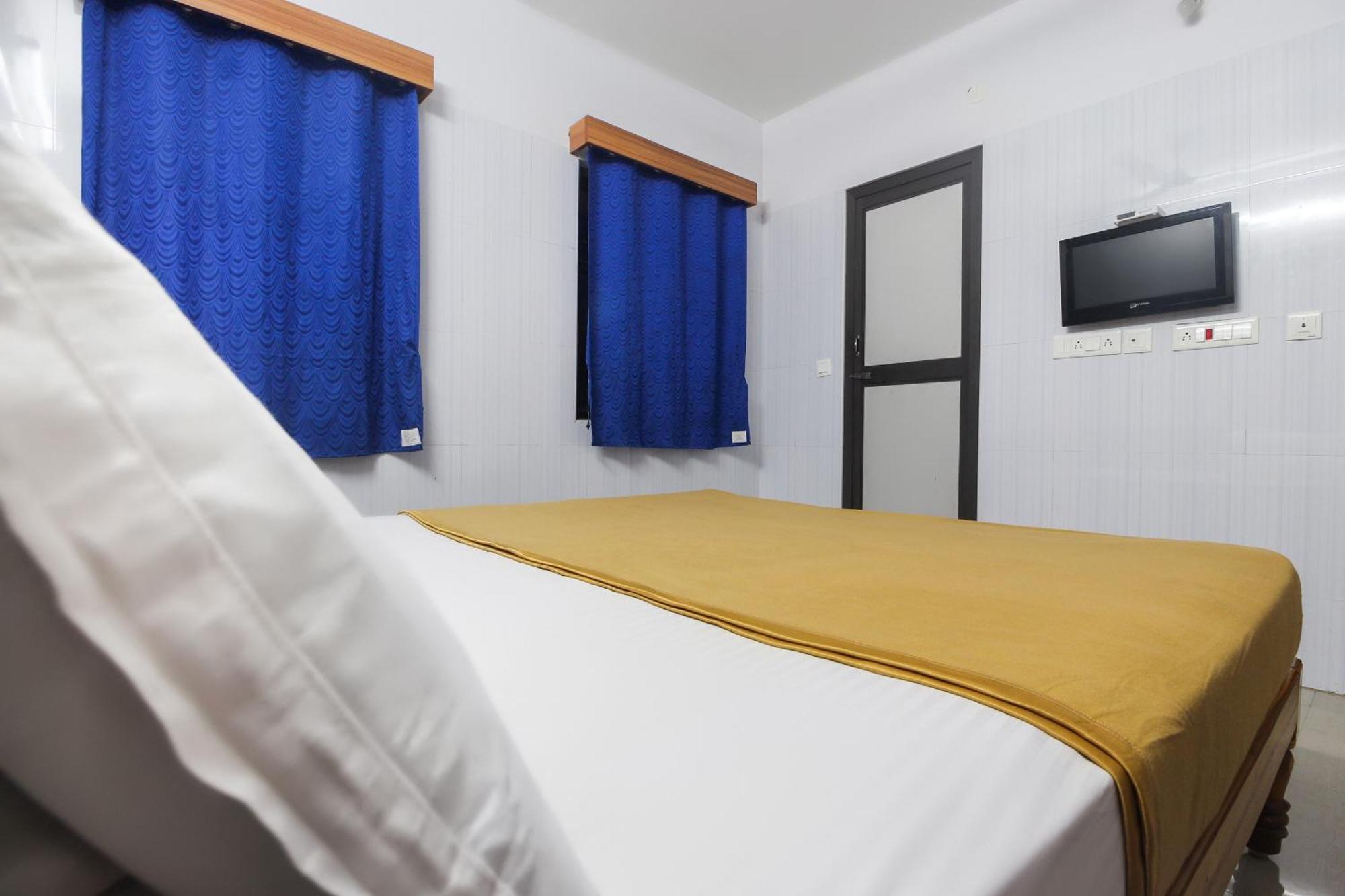 Hotel O Jks Deluxe Lodge Udaiyarpalaiyam Zewnętrze zdjęcie
